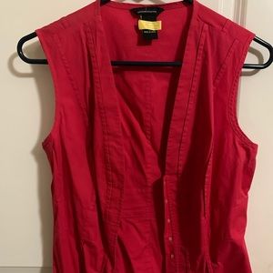 Medium Red and yellow vests